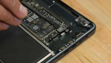 iFixit mổ xẻ Macbook Air 15inch thiết kế quen thuộc và hệ thống âm thanh 6 loa được nâng cấp