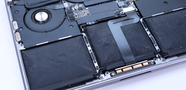 Cách nhận biết MacBook cần thay pin mới